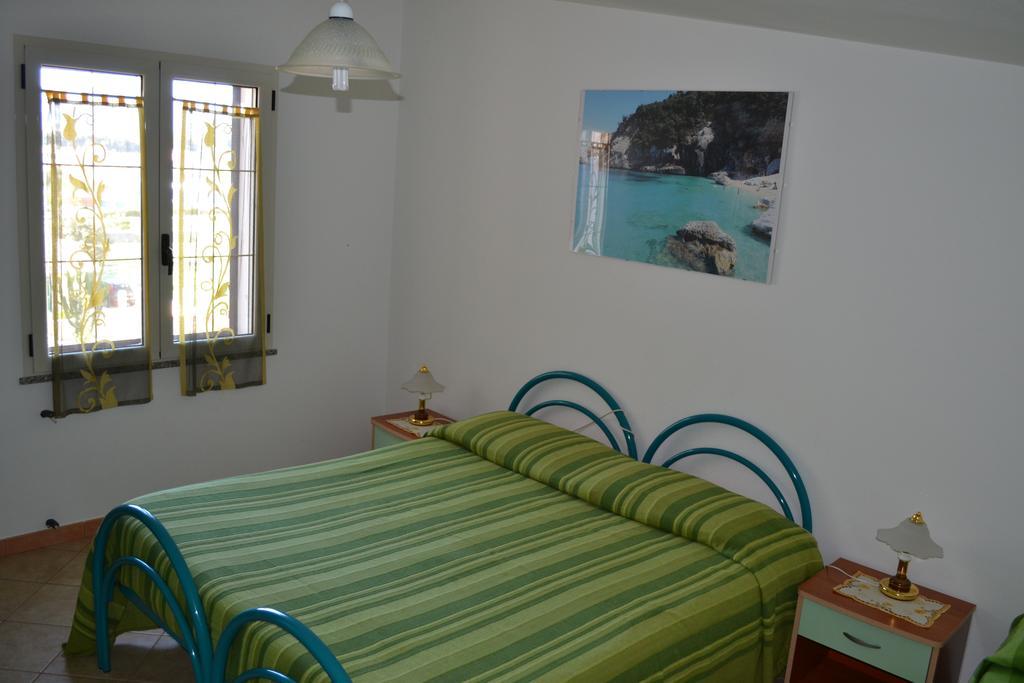 Marina'S Apartment Ogliastra Lotzorai Habitación foto